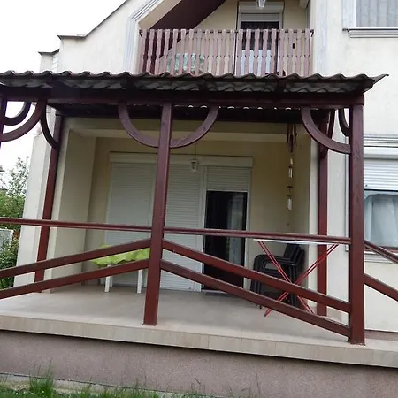 Rokszin Apartman Casa vacanze