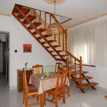 Casa vacanze Rokszin Apartman