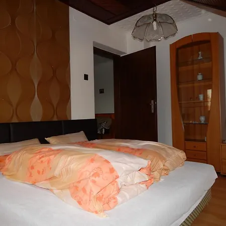 Casa vacanze Rokszin Apartman
