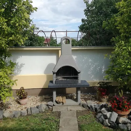 Rokszin Apartman * Gyula