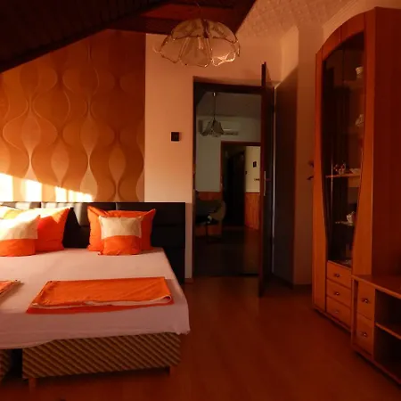 Rokszin Apartman Casa vacanze