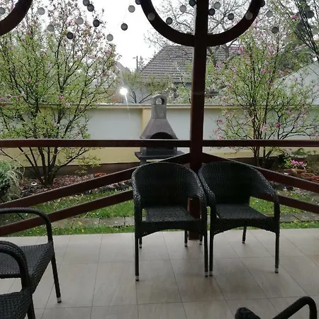 Rokszin Apartman Casa vacanze Gyula