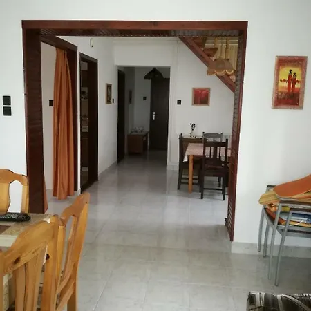 Casa vacanze Rokszin Apartman